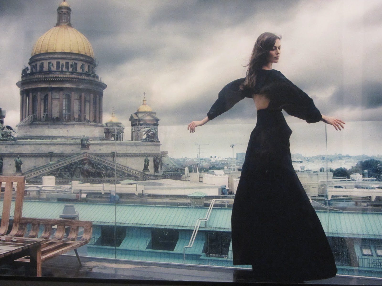 Час девушка петербург. Фотосессия на крыше. Красивые девушки Санкт-Петербурга. Красивые девушки Питера. Девушка в Питере.