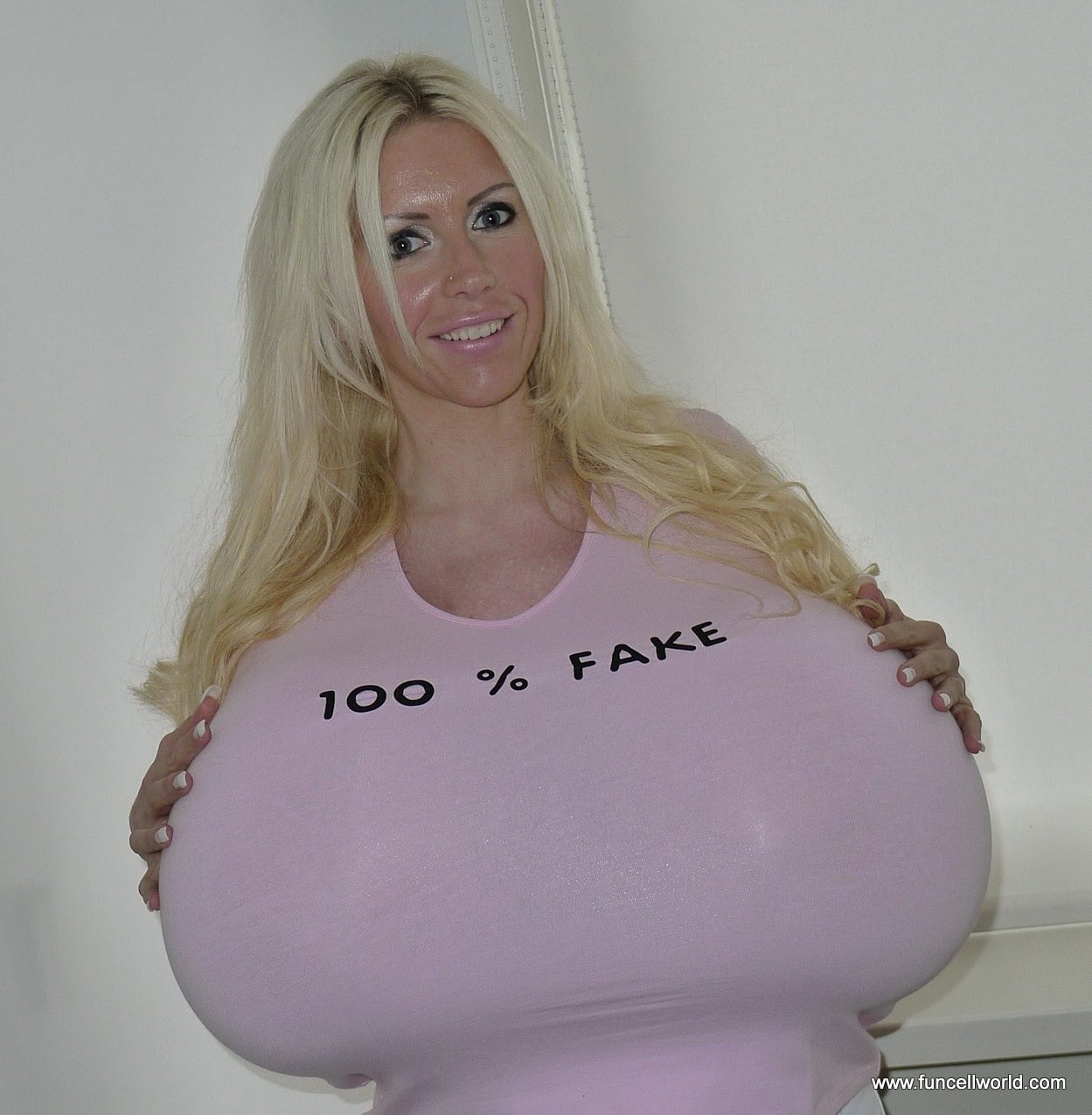 видео женщины с самой большой грудью бесплатно фото 116
