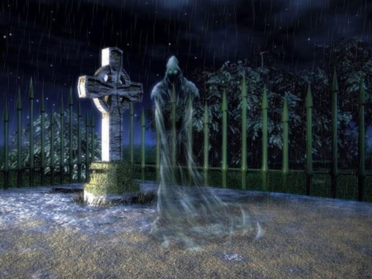 Фото привидений реальных на кладбище фото