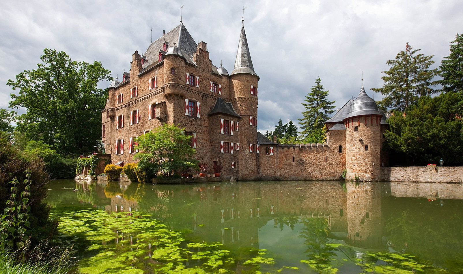 Burg Satzvey замок Германия