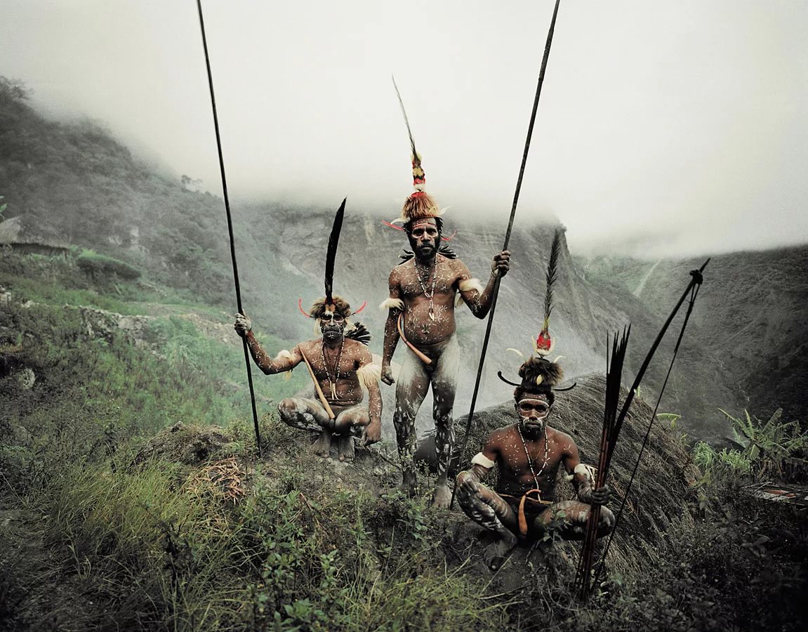 Разрозненные племена. Новая Гвинея Дикие племена Папуасы. Папуа новая Гвинея племя Дани. Племя новая Гвинея Дани Гвинея.