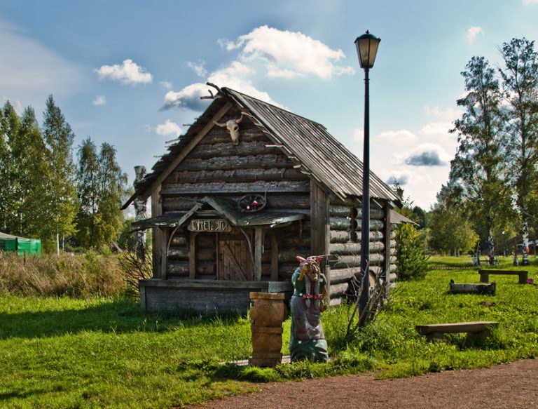 Фото дом на лугу