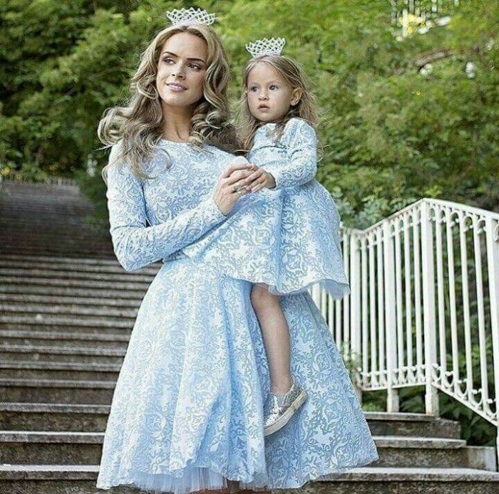 Одежда мать и дочь