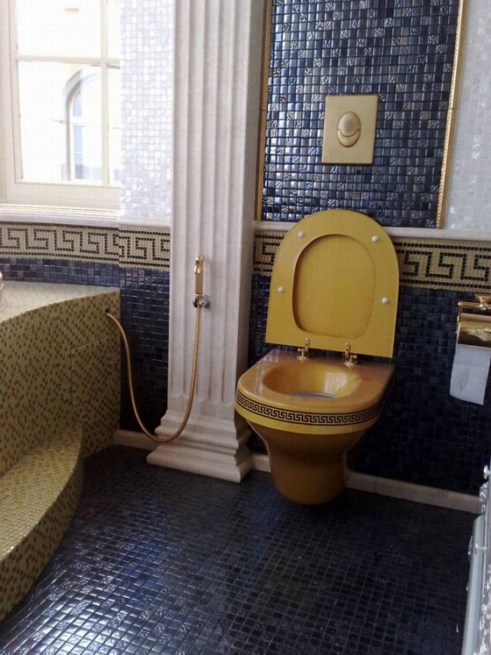 Туалет в гостинице украина