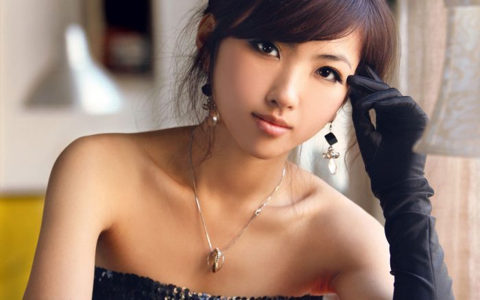 Модели азиатской внешности