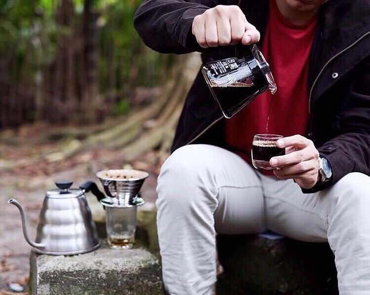 по мужски сказано. ничего мужчина не должен цитата. по мужски сказано. по мужски сказано. приколы про мужчин.